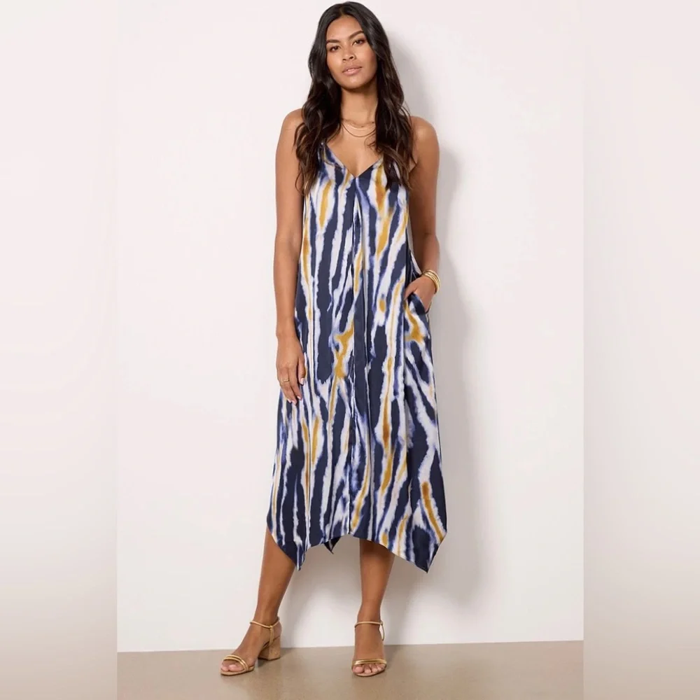 EVEREVE Brylee Crisscross Back Slip Dress Size M - Picture 9 of 11